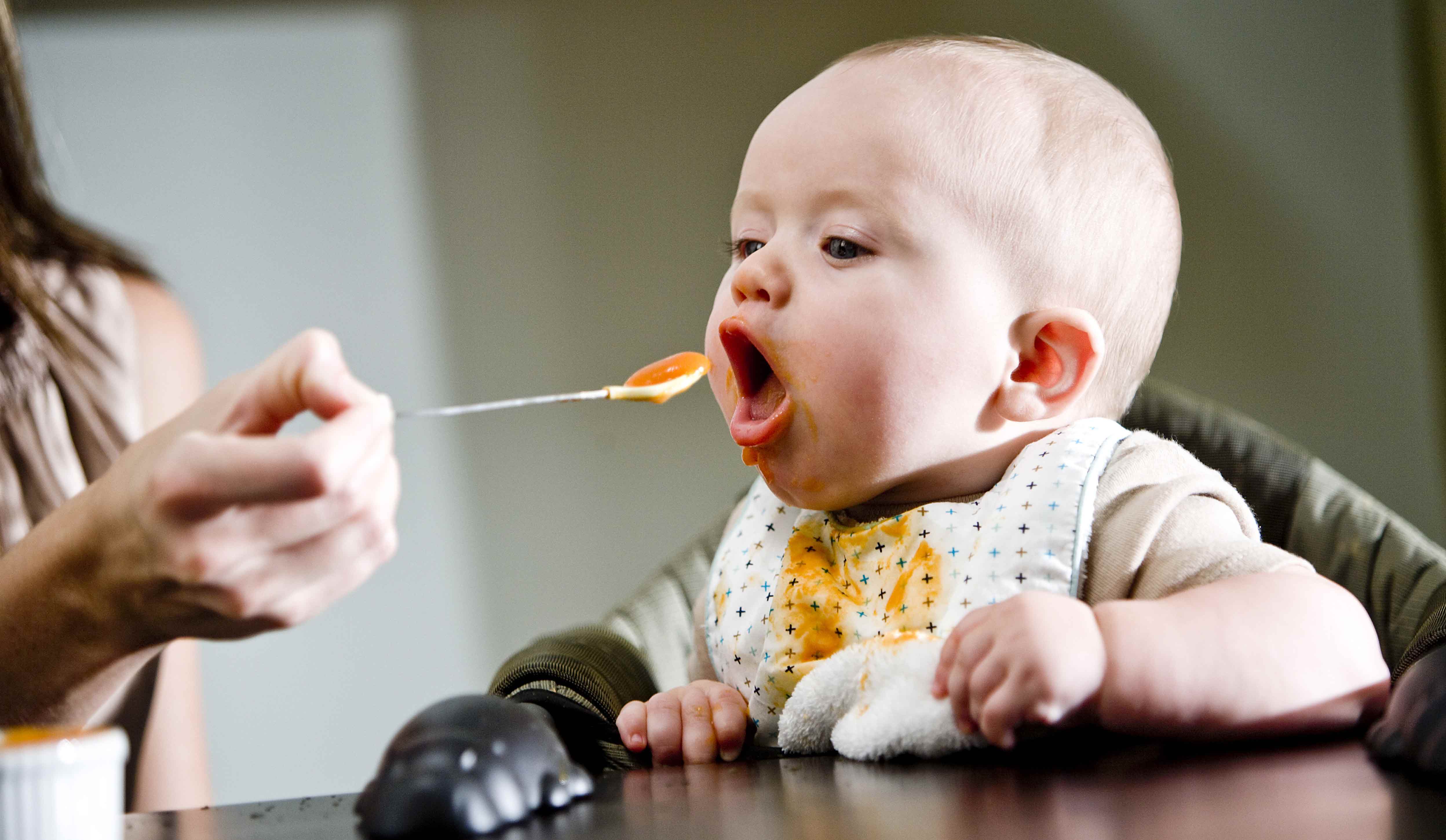 Baby-Eating-Baby-Food-Eagerly - Feeding My Kid