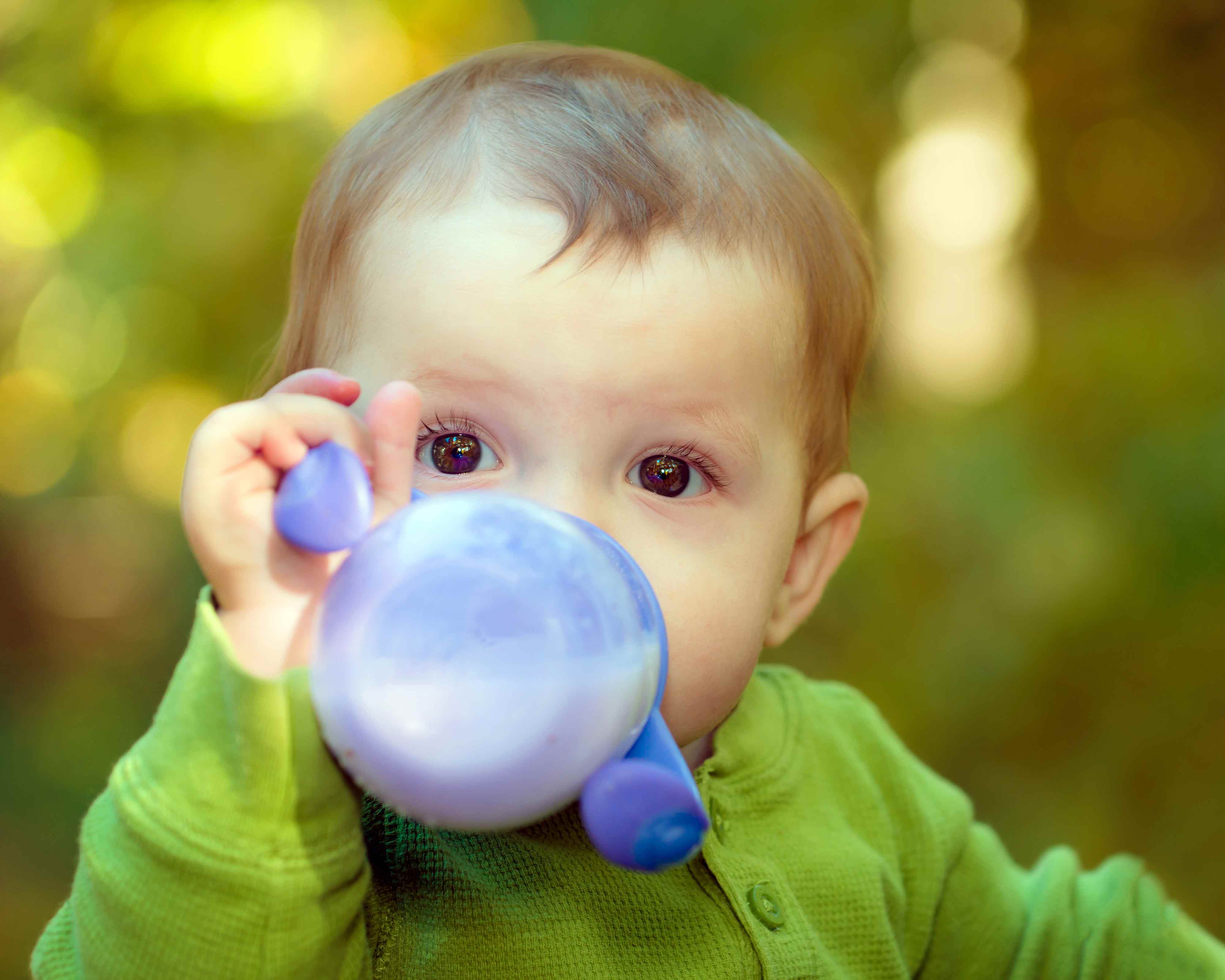 How To Transition Baby to Sippy Cup