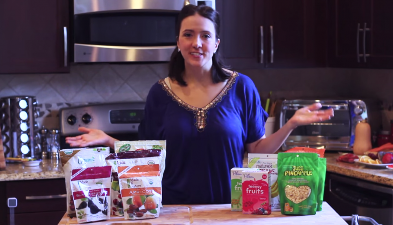 If your kids are eating unhealthy snacks this video is a must watch. Need new healthy snack ideas? Get tons of healthy snack ideas for kids of all ages ranging from dried fruit, dehydrated fruits and veggies, to raw veggies and fruit ideas. Use Snacks to Help with Picky Eating and Overeating
