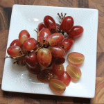 Toddler Finger Foods- Cut Up Grapes