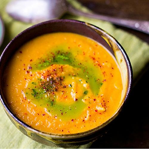 Vegan Carrot Soup With Caramelized Onions