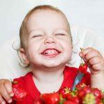 Toddler-Eating-Strawberries