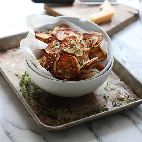 Crispy Baked Potato Chips With Garlic, Thyme And Parmesan