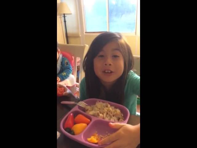 How to Get Kids to Eat Healthier Series: Kids Eating Bell Peppers