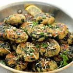 Spinach And Garlic Potato Patties Recipe