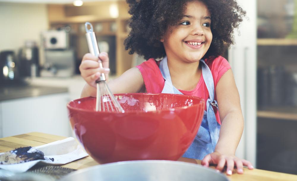 Why You Should Cook with Your Kids and Change Mealtime Locations