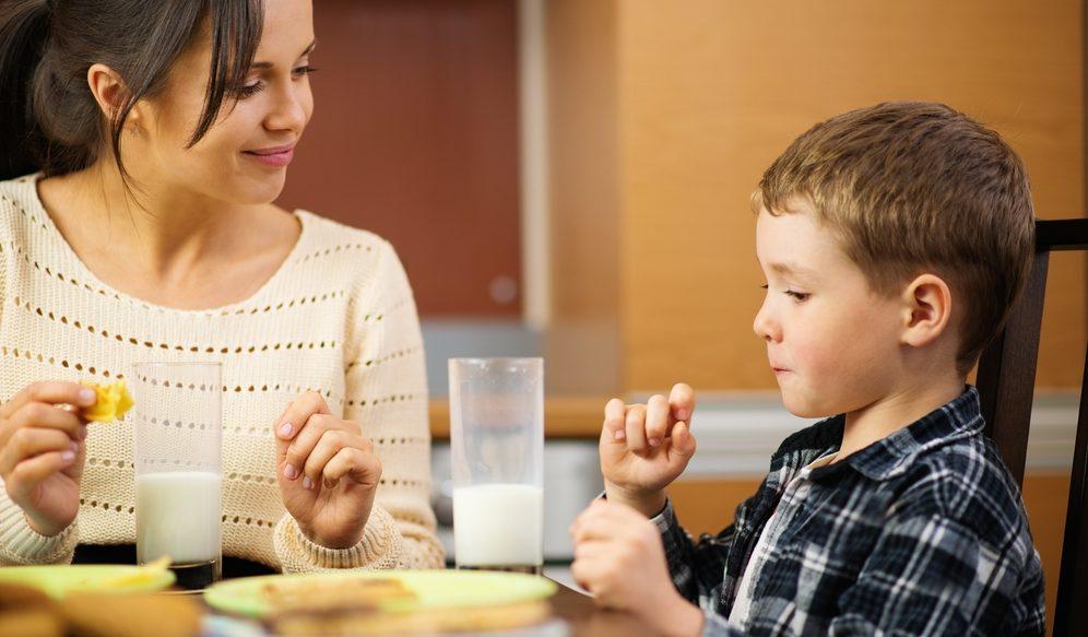 Why You Shouldn't Force Your Kids To Eat Everything Off Their Plate