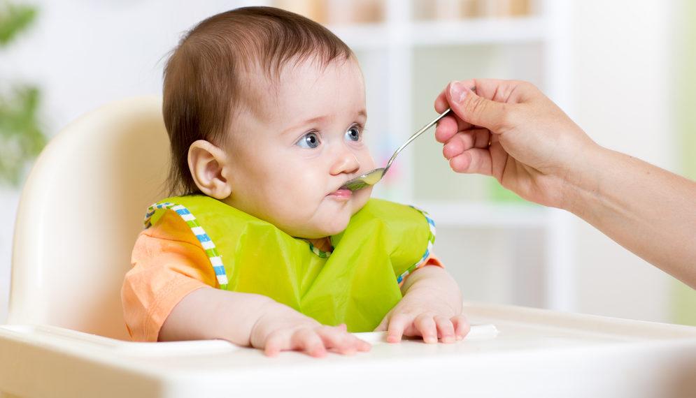 What Not To Do When Feeding Your Kid. Avoid These Bad Habits