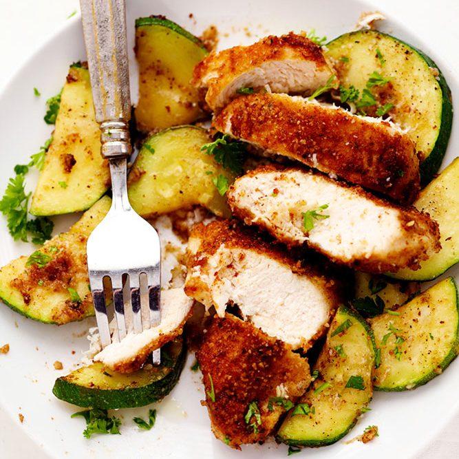 Try these amazing zucchini recipes. You and your family will love these! Zucchini are the perfect low-carb side dish for any meal.