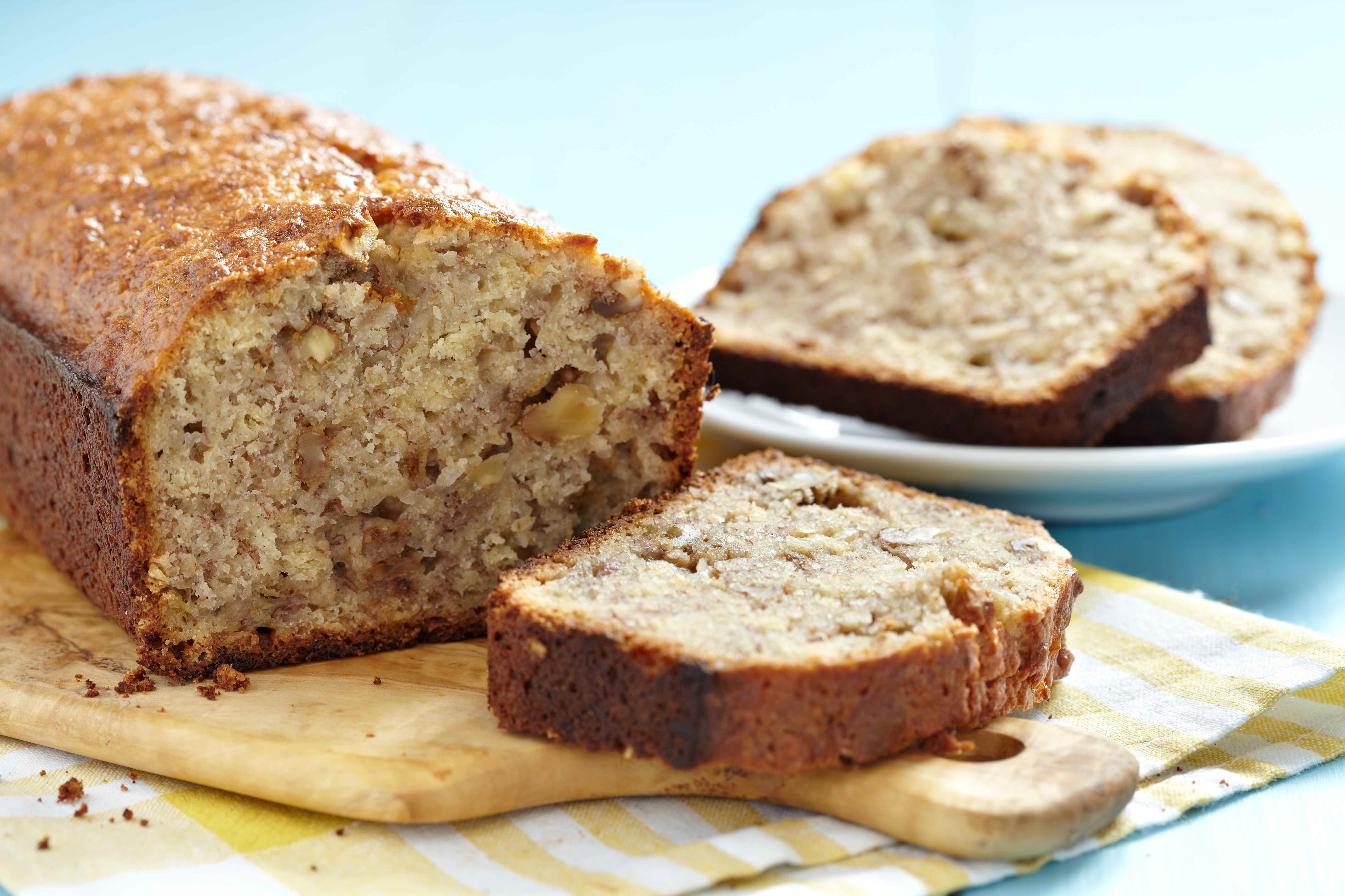 Пп хлеб рецепт в духовке. Амарантовый хлеб. Кекс банановый хлеб. Творожный хлеб с орехами. Творожный кекс с орехами.