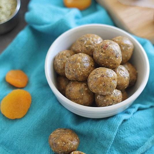 Apricot Almond Butter Snack Bites