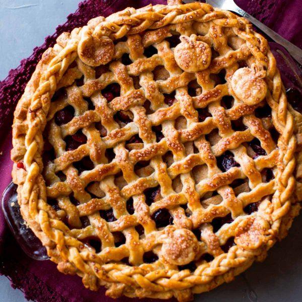 Best Apple Pie Recipe: Classic Apple Pies and Mixed Fruit Flavors