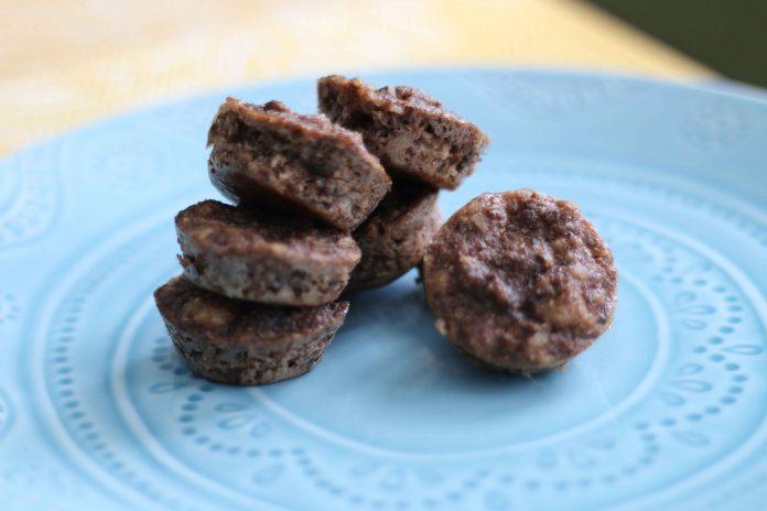 These healthy toddler muffins are sweetened with dates and use almond meal instead of all-purpose flower. Nutrient-packed and delicious!